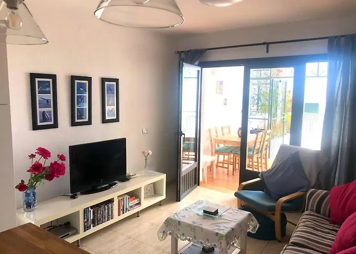 Casa Joe, Cosy One Bedroom On Popular Complex With Pool Apartment *